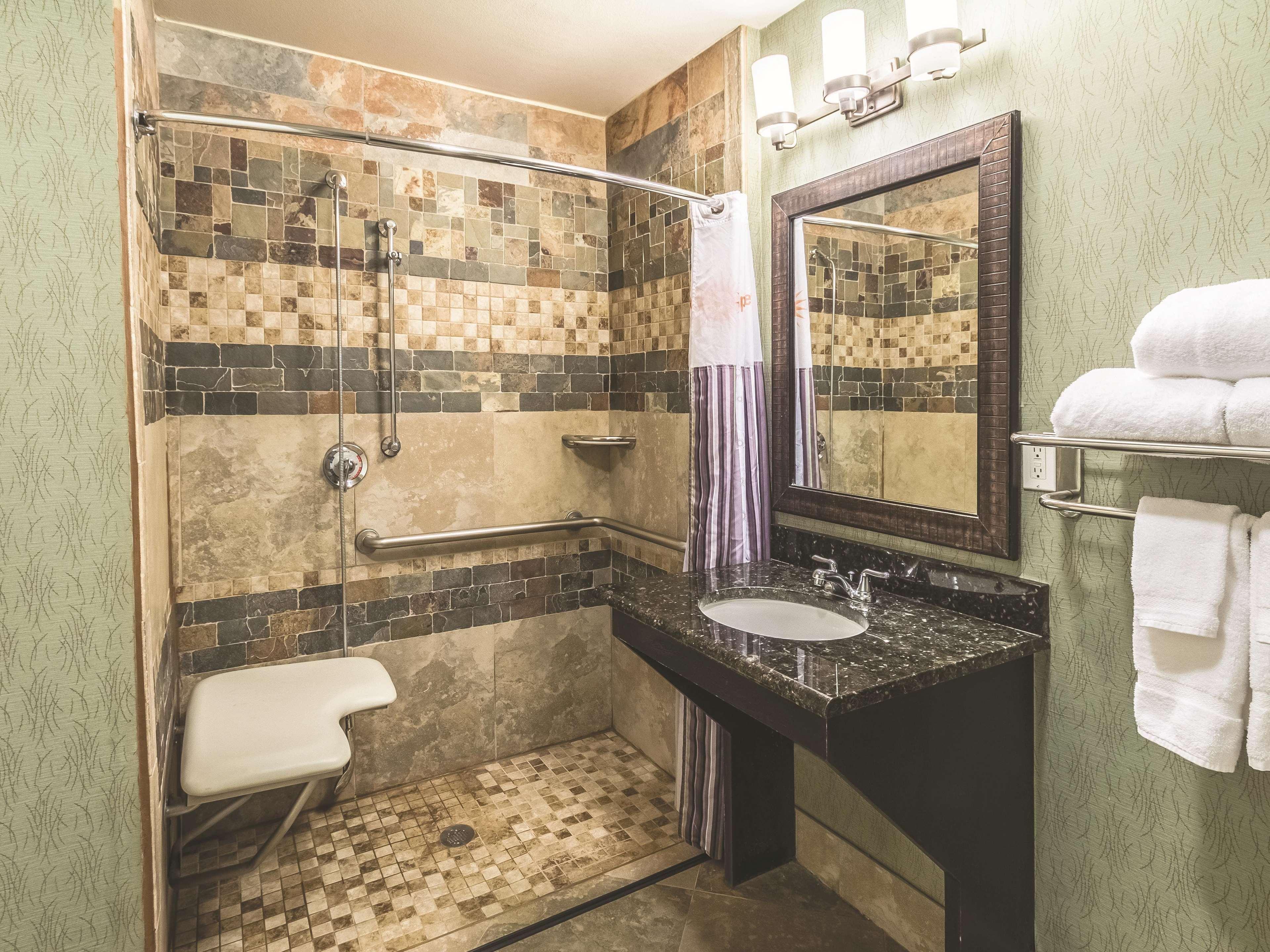 La Quinta By Wyndham Fort Worth - Lake Worth Room photo
